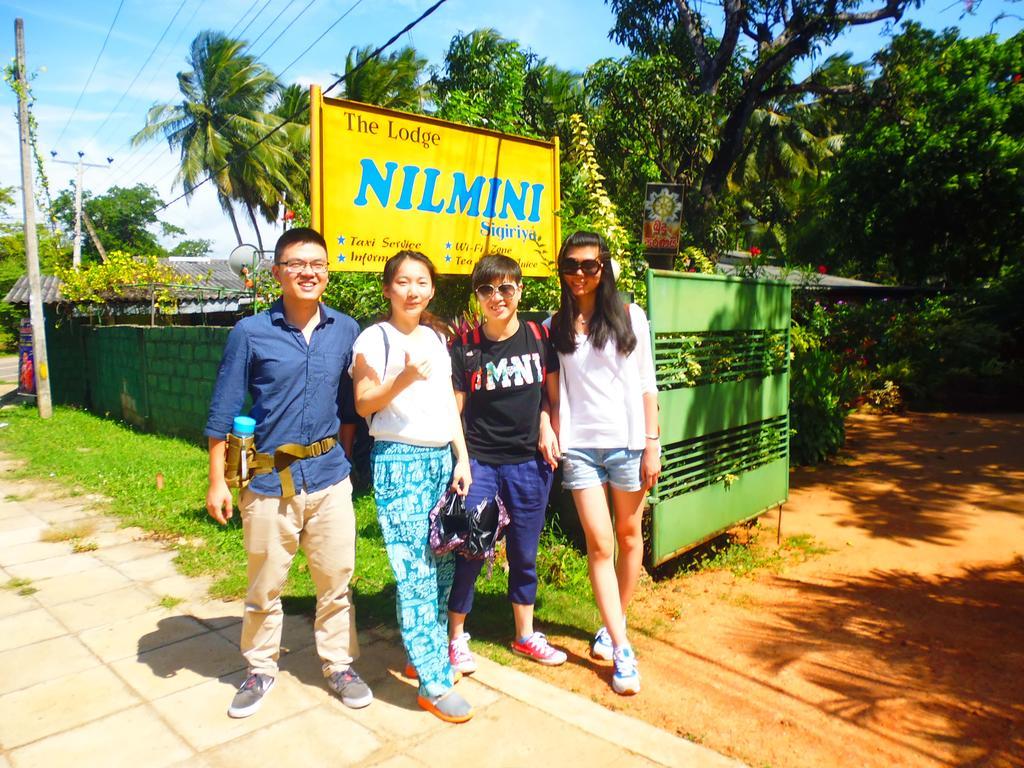 The Nilmini Lodge Сигирия Экстерьер фото
