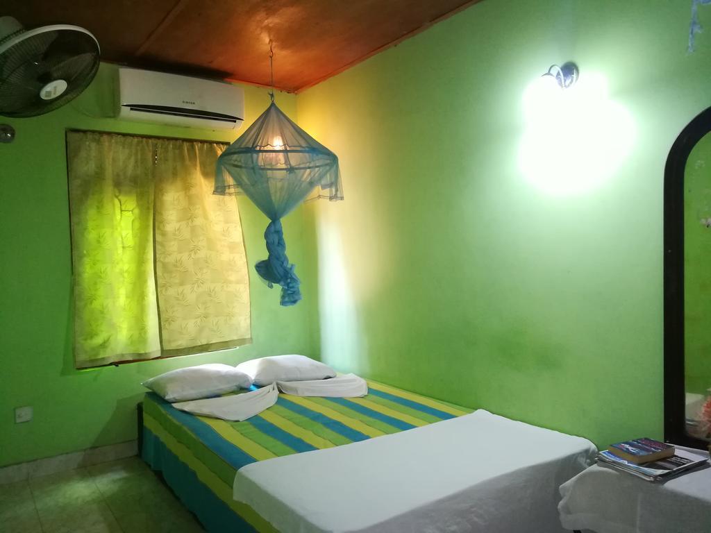 The Nilmini Lodge Сигирия Экстерьер фото